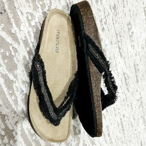 Maurice’s Flip Flop Sandal —- Sz. 8